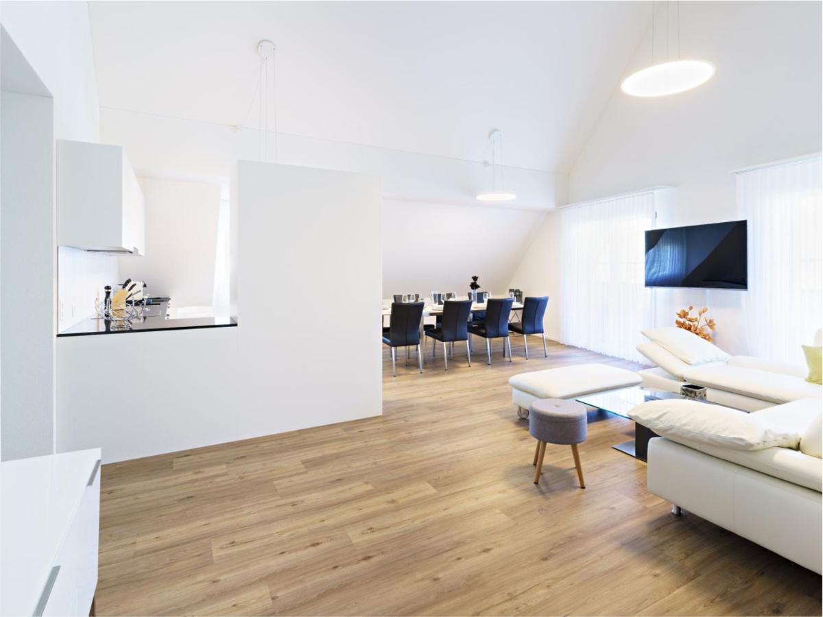 Exklusive 4.5 Zimmer Wohnung Fuer Familien Und Business Eschenz Luaran gambar