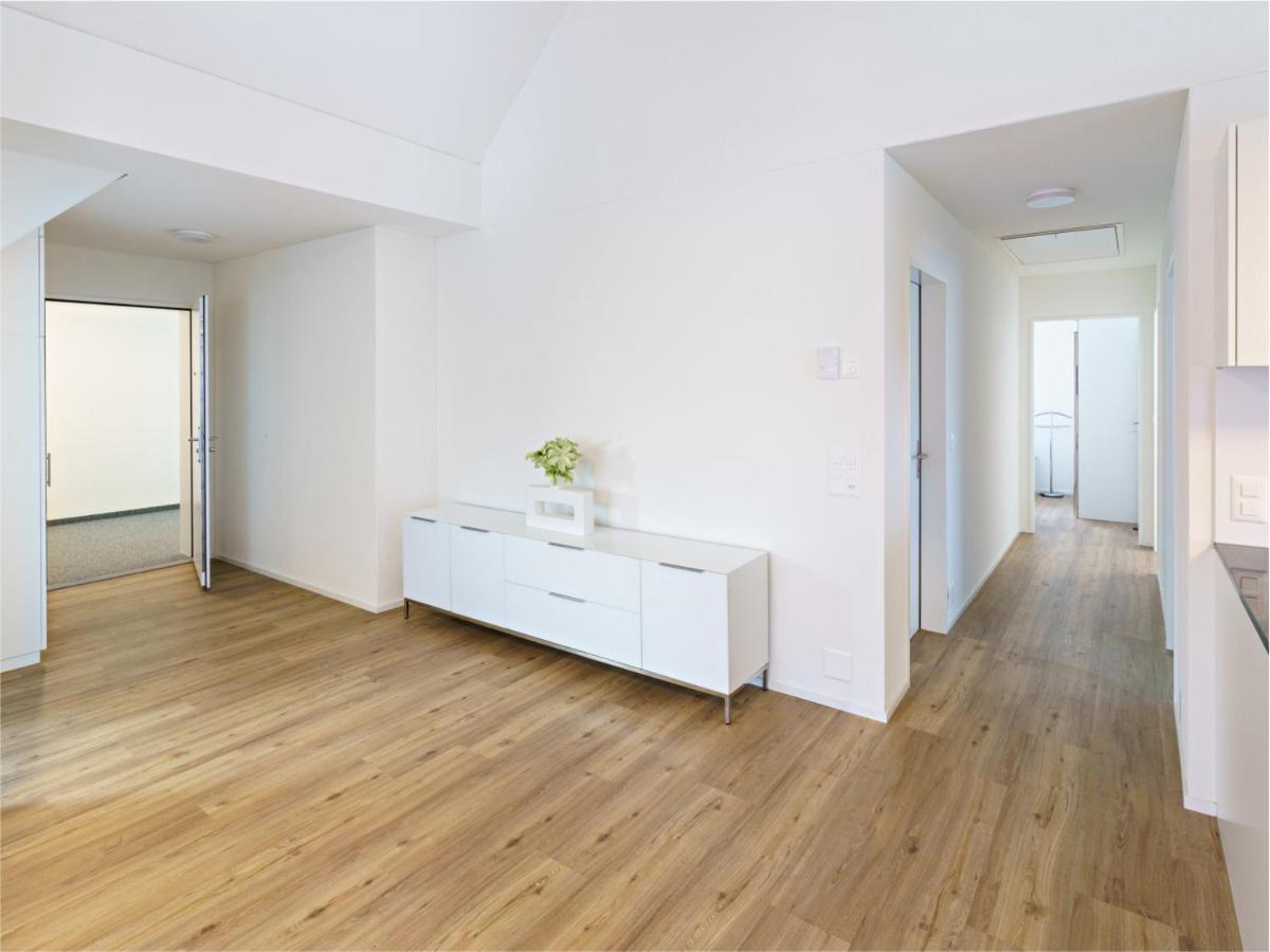Exklusive 4.5 Zimmer Wohnung Fuer Familien Und Business Eschenz Luaran gambar